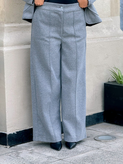 STRUCTURED WIDE LEG TROUSERS in gray