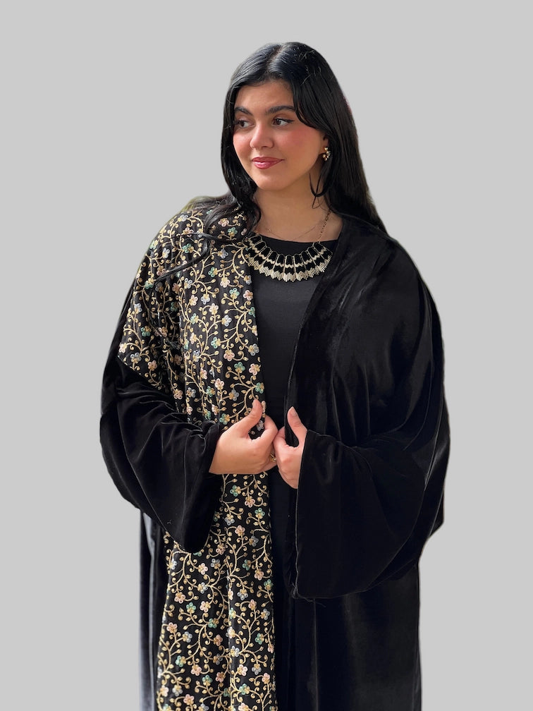 Royal Embroidery Qaftan