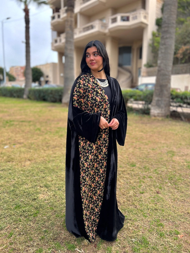 Royal Embroidery Qaftan